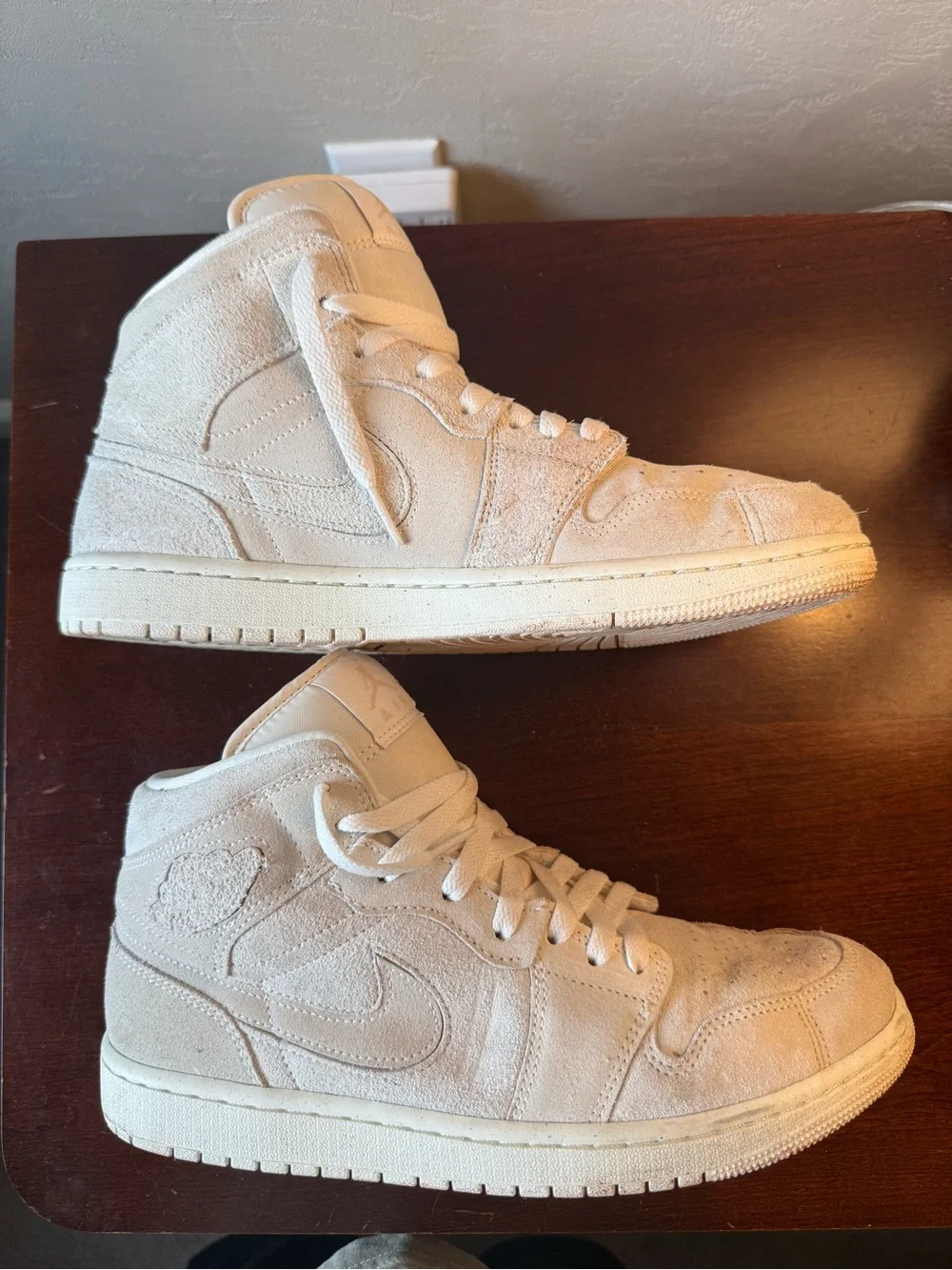 Air Jordan 1 Mid SE Craft
